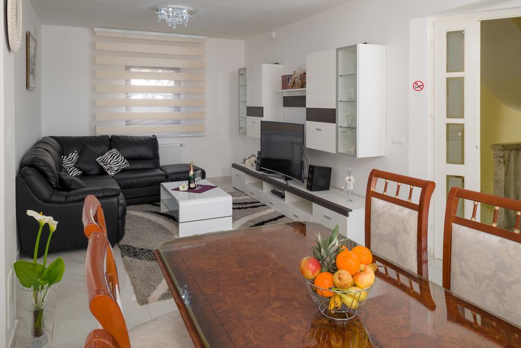 Apartments Villa Luxor Trogir Kültér fotó