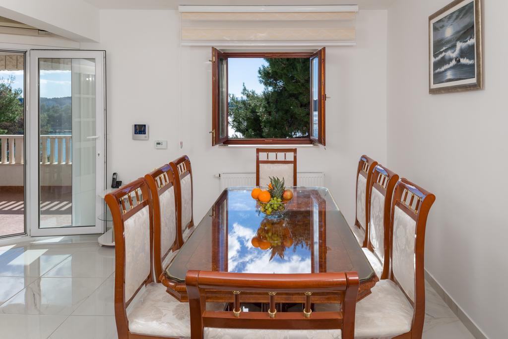 Apartments Villa Luxor Trogir Kültér fotó