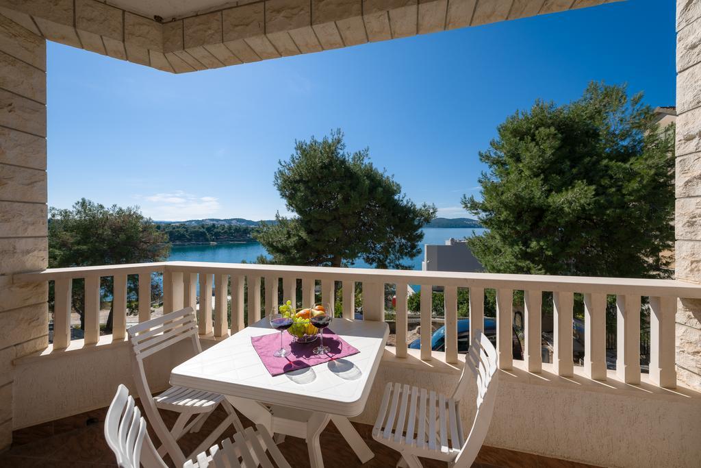 Apartments Villa Luxor Trogir Kültér fotó