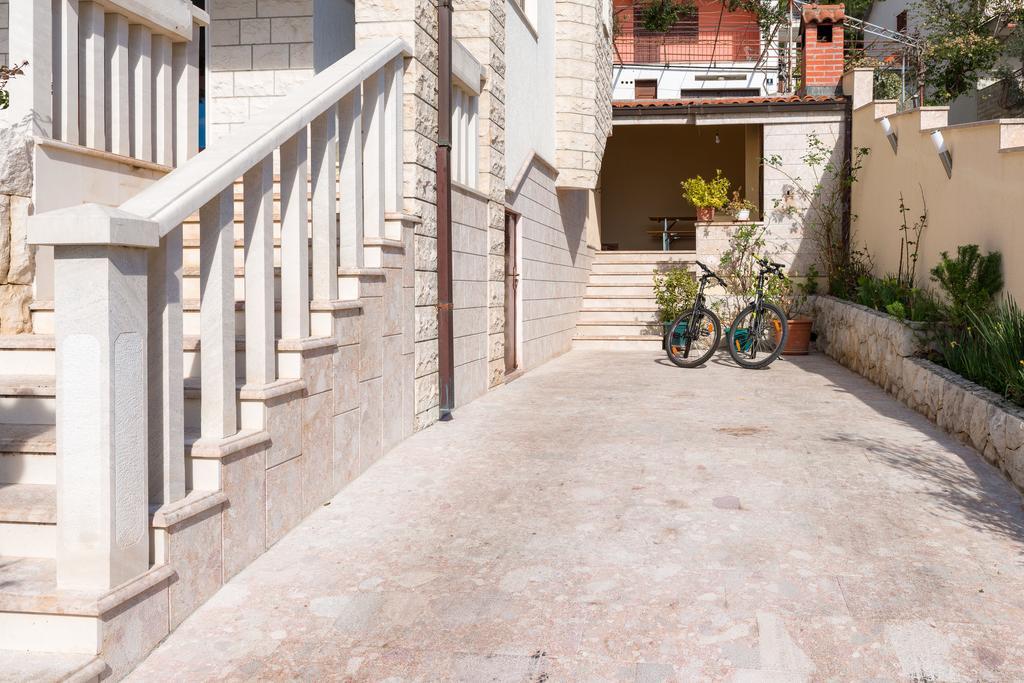 Apartments Villa Luxor Trogir Kültér fotó